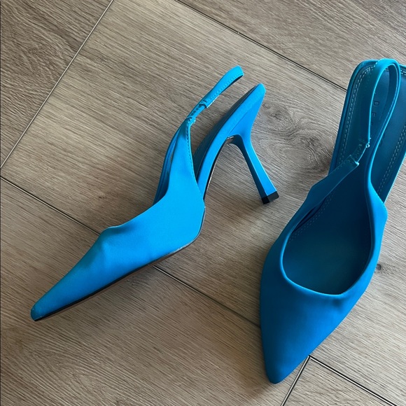 ASOS Vibrant Blue Slingback Heels - Picture 7 of 9